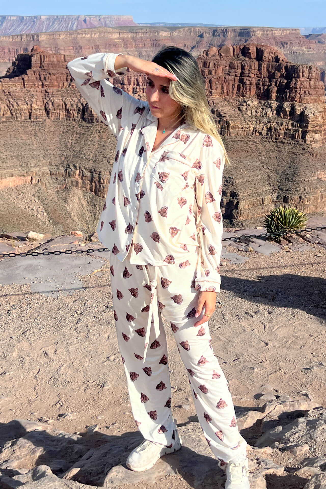 Pijama Cara de Leopardo Pantalón Camisa Manga Larga