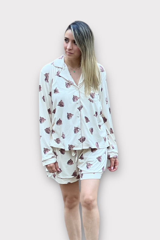 Pijama Short Camisa Manga Larga Cara de Leopardo