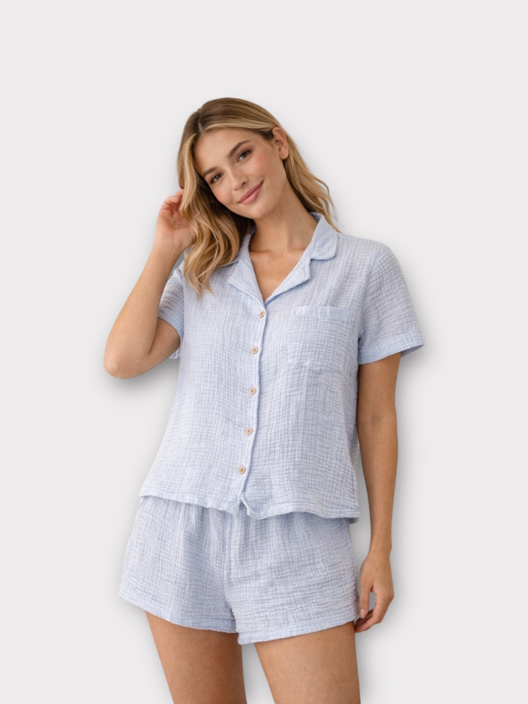 Short Camisa Manga Corta Azul Celeste.